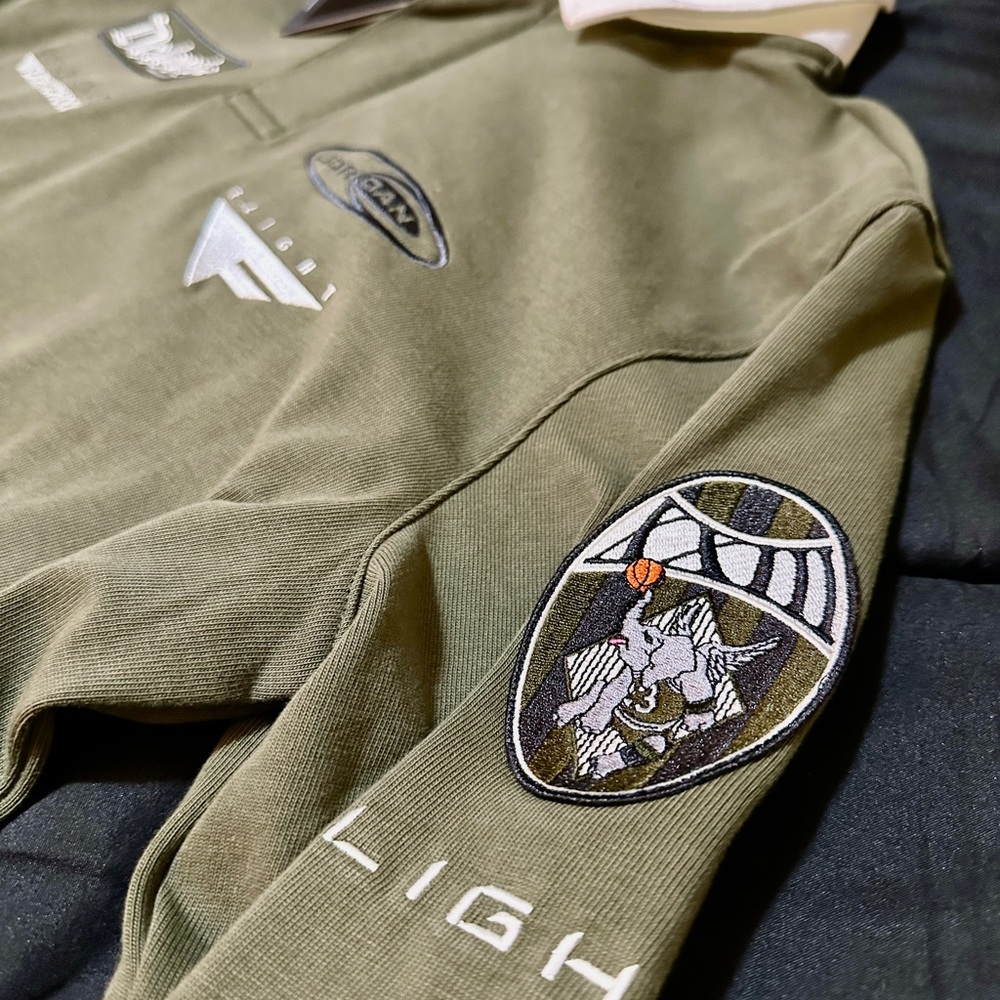 Jordan Men's Olive Green Graphic Long Sleeve Shirt - Picture 4 of 7